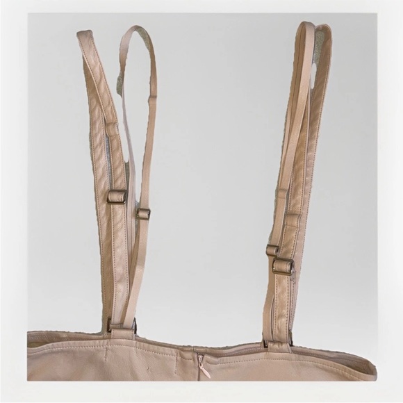 Maniere De Voir Blush Pink Vegan Leather Suspender Mini Skirt Women’s Size 12 - Picture 8 of 15